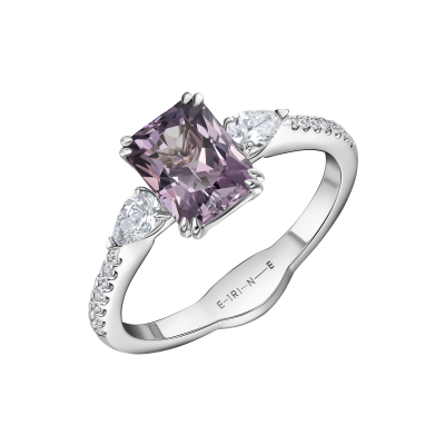 Кольцо со шпинелью и бриллиантами